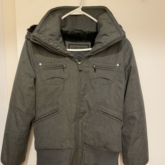 TNA Jackets & Blazers - TNA St. Moritz parka size medium